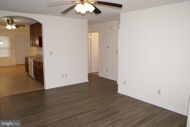 2805 Roosevelt Dr, Chambersburg, PA 17201 - photo 3