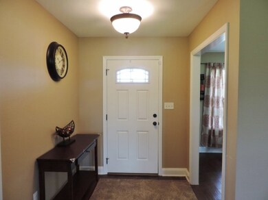 301 Bailey Cir, Thomasville, GA 31757 - photo 4