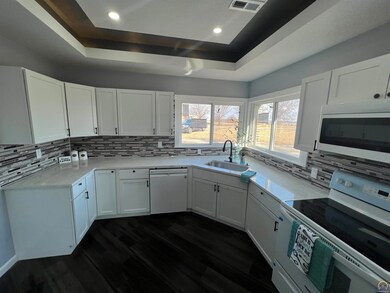 2829 SW Fairway Dr, Topeka, KS 66611 - photo 4