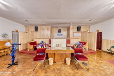 5106HubertSt-12