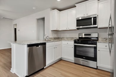 15871 Berry Hill Dr, Conroe, TX 77303 - photo 6