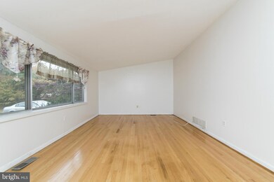 6204 Rolling View Dr, Sykesville, MD 21784 - photo 5