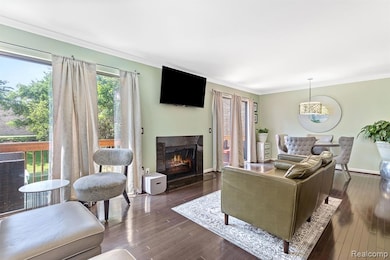 5305 Wright Way S unit 84, West Bloomfield, MI 48322 - photo 2