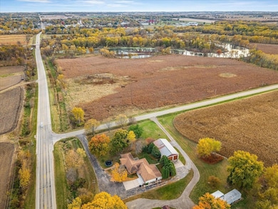 5070 N Pecatonica Rd, Pecatonica, IL 61063 - photo 7