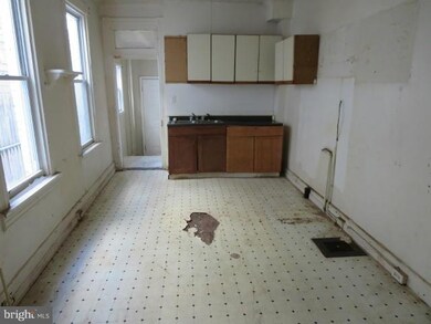 205 S Pulaski St, Baltimore, MD 21223 - photo 4
