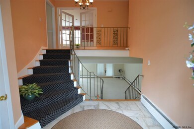 11 Graffunder Dr, Albany, NY 12204 - photo 7