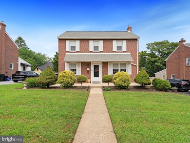 353 Kirks Ln, Drexel Hill, PA 19026 - photo 2