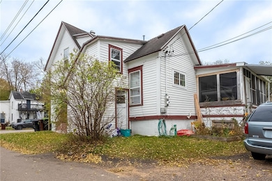 708 Jones St unit 1 & 1/2, Eau Claire, WI 54701 - photo 2