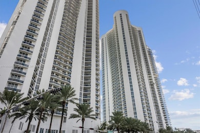 Trump Towers III - Sunny Isles Beach unit 3405, Sunny Isles Beach, FL 33160 - photo 2