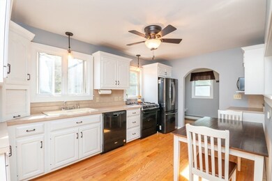 11 Montello St, Middleboro, MA 02346 - photo 5
