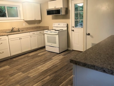 14 Rodgers Cir unit REAR, North Reading, MA 01864 - photo 4