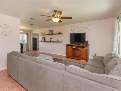 04-Living Room (3)
