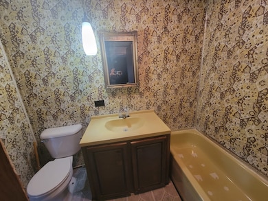 353 W Monroe St unit C3, Monticello, IL 61856 - photo 7