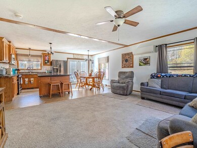 865 Walker Mountain Rd, North Clarendon, VT 05759 - photo 4