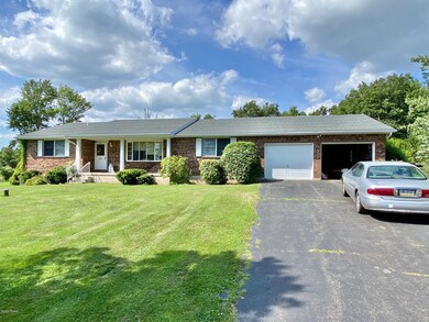 42 Highland Dr, Hawley, PA 18428 - photo 2