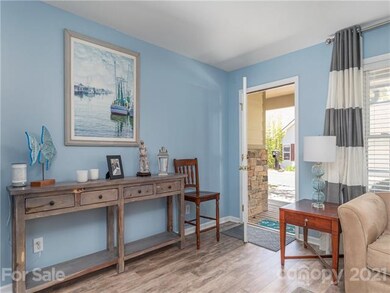 90 Rotunda Cir, Asheville, NC 28806 - photo 4