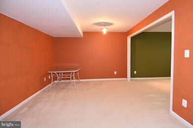 13507 Avonmore Dr, Herndon, VA 20171 - photo 6