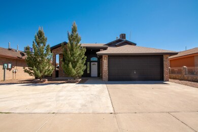 14444 Desierto Bello Ave, El Paso, TX 79928 - photo 2