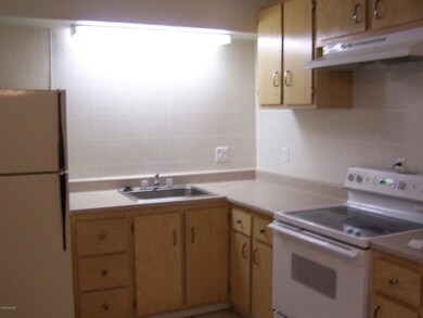 Kitchen (2)
