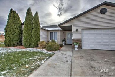 1017 21st Ave E, Jerome, ID 83338 - photo 2