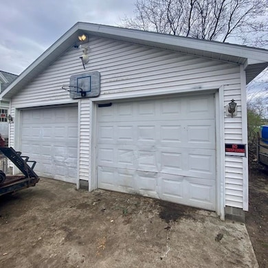 217 10th St, Manistee, MI 49660 - photo 3