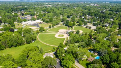 168 E 37th St, Holland, 49423-37