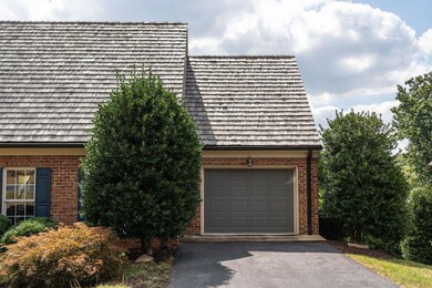 403 Candlelight Dr, Staunton, VA 24401 - photo 3