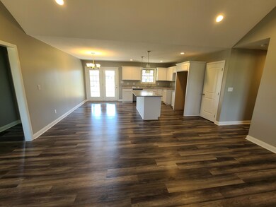 917 Wheatfield Rd unit mer, Harrodsburg, KY 40330 - photo 5