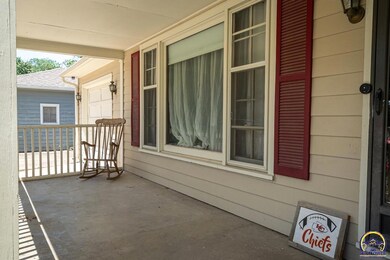 3116 SW Sena Dr, Topeka, KS 66604 - photo 2