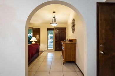 2612 S. Los Altos 005