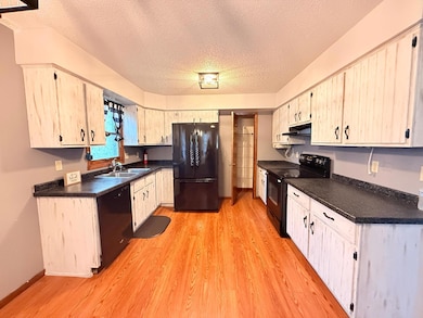 116 N 8th St, Montevideo, MN 56265 - photo 7