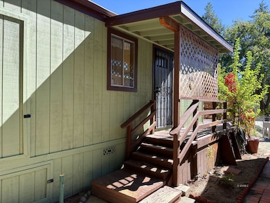 52901 Pine Cove Rd unit 37, Idyllwild, CA 92549 - photo 2