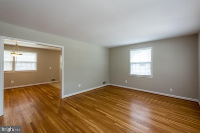 3823 Archer Place, Kensington, MD 20895 - photo 5