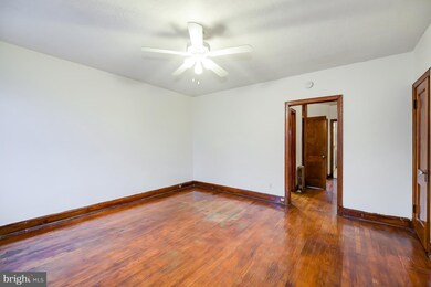 720 Irving St NE unit 2, Washington, DC 20017 - photo 4