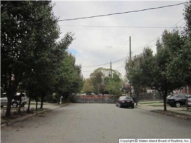 67 Beverly Ave, Staten Island, NY 10301 - photo 7