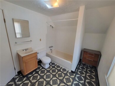 3407 Altamont Ave unit 3, Cleveland, OH 44118 - photo 6