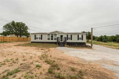 105 Salty Dog Ln, Springtown, TX 76082 - photo 2