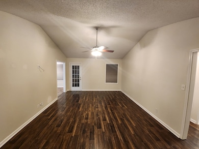 1309 Jared Ray Dr, Clarksville, TN 37042 - photo 2