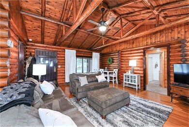 *LOG CABIN LIVING W/MODERN FINISHED BASEMENT/RANCH