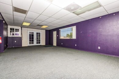 6817 N 55th Dr, Glen Dale, AZ 85301 - photo 2