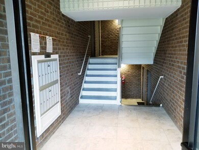 Chestnut Grove Condominiums unit 11256-244, Reston, VA 20190 - photo 6