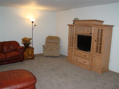 17114 Killian Rd, Spencerville, IN 46788 - photo 7