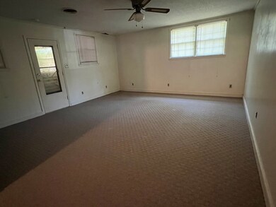 1700 Palmyra Rd, Albany, GA 31701 - photo 6