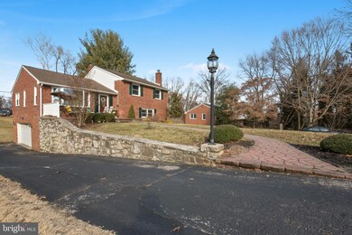 209 Canterbury Dr, Wallingford, PA 19086 - photo 2