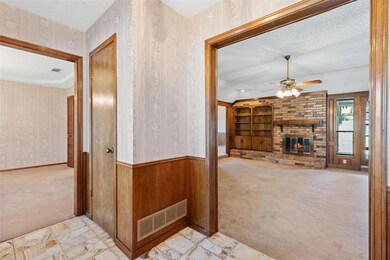 200 Stratford Ct, Hurst, TX 76054 - photo 5