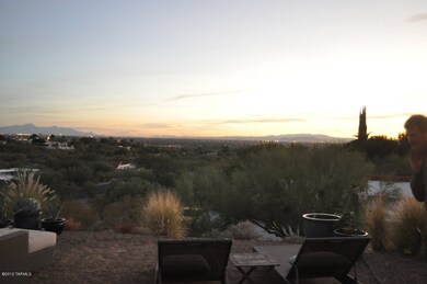cardbackyardcityview
