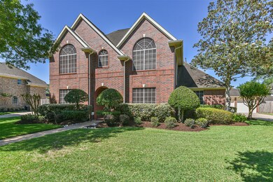 1905 Pebble Ln, Friendswood, TX 77546 - photo 2