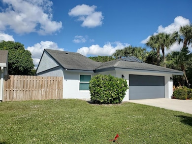 47 Baytree Cir, Boynton Beach, FL 33436 - photo 2