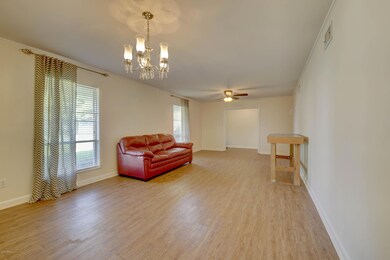 Meadow Ln-8