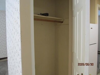 42 Olcott Ln unit A, Charlestown, NH 03603 - photo 7